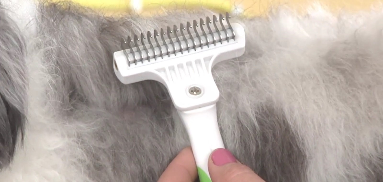Обзор ANDIS COMPACT DESHEDDING TOOL. Стриппинг — щетка для вычесывания ...